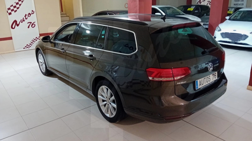 VOLKSWAGEN PASSAT 1.6 TDI 120 CV FAMILIAR