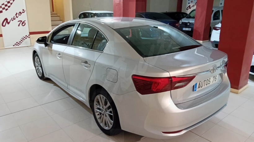 TOYOTA AVENSIS 2.0 D 143 CV