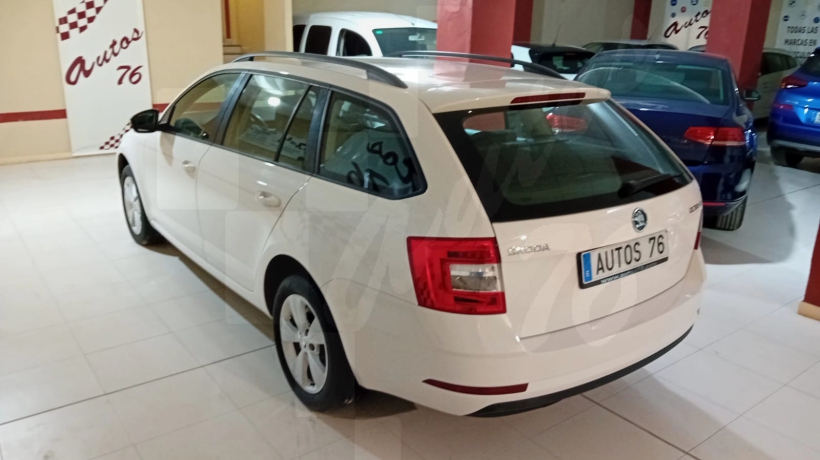 SKODA OCTAVIA 1.6 TDI 116 CV FAMILIAR