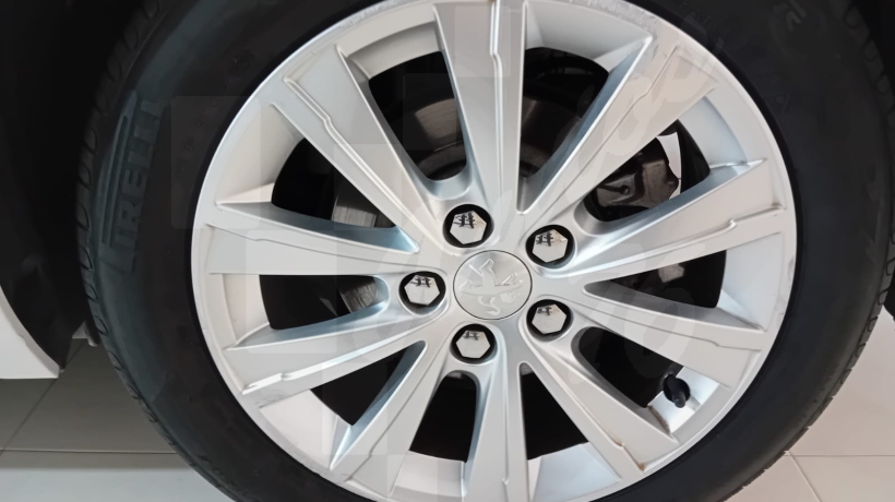 PEUGEOT 308 1.5 HDI 130 CV FAMILIAR