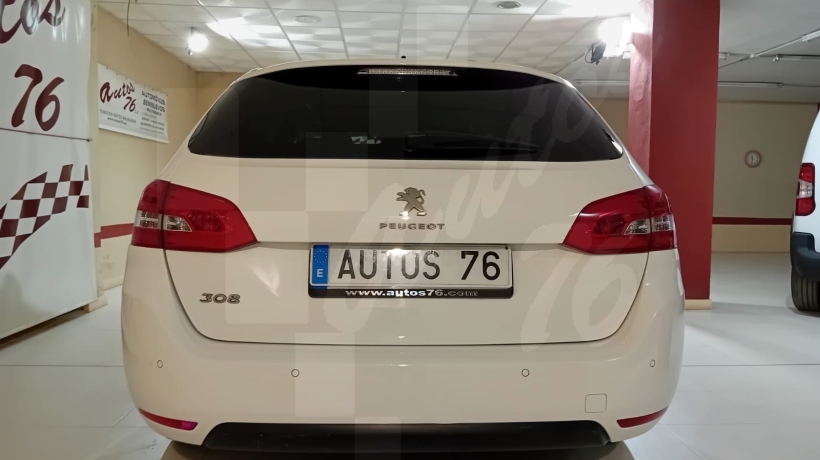 PEUGEOT 308 1.5 HDI 130 CV FAMILIAR
