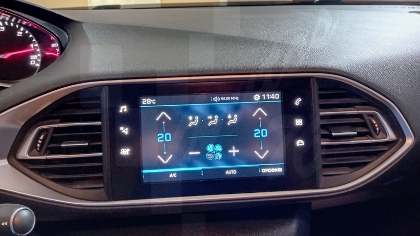 PEUGEOT 308 1.5 HDI 130 CV FAMILIAR