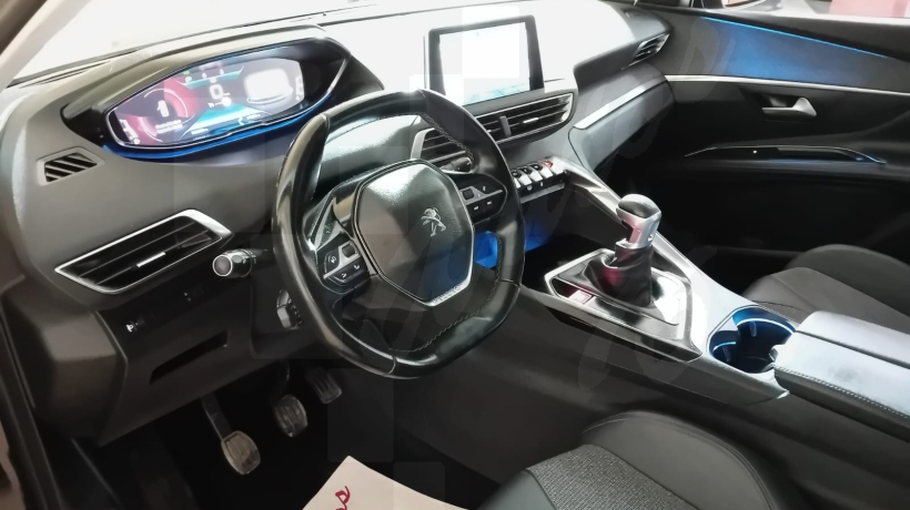 PEUGEOT 3008 1.5 HDI 130 CV