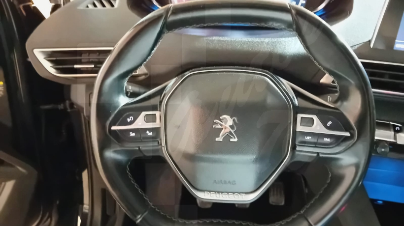 PEUGEOT 3008 1.5 HDI 130 CV