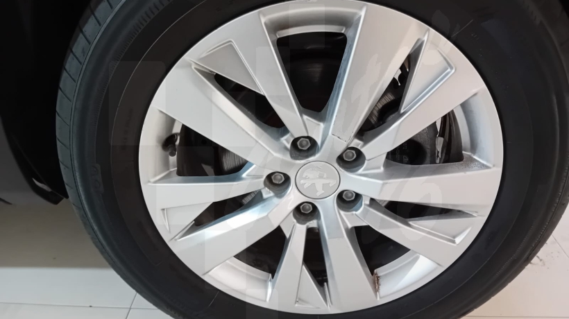 PEUGEOT 3008 1.5 HDI 130 CV
