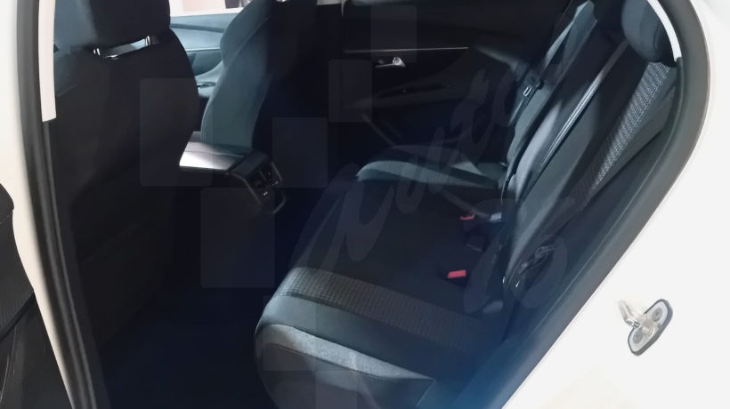 PEUGEOT 3008 1.5 HDI 130 CV