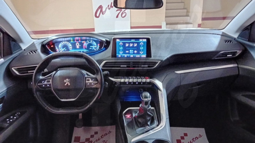 PEUGEOT 3008 1.5 HDI 130 CV
