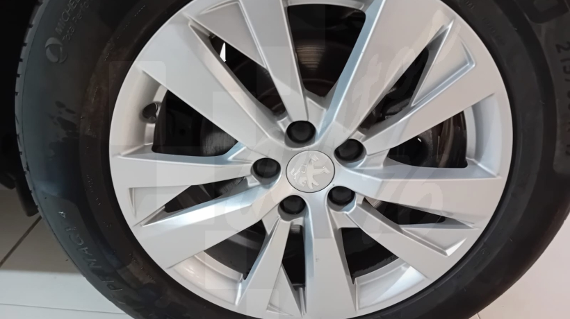 PEUGEOT 3008 1.5 HDI 130 CV