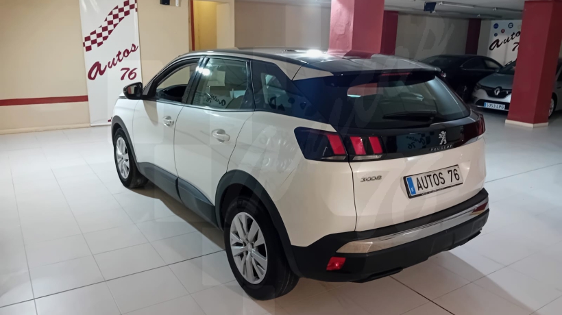 PEUGEOT 3008 1.5 HDI 130 CV