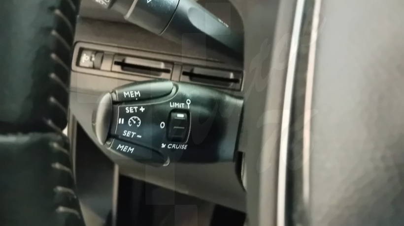 PEUGEOT 3008 1.5 HDI 130 CV
