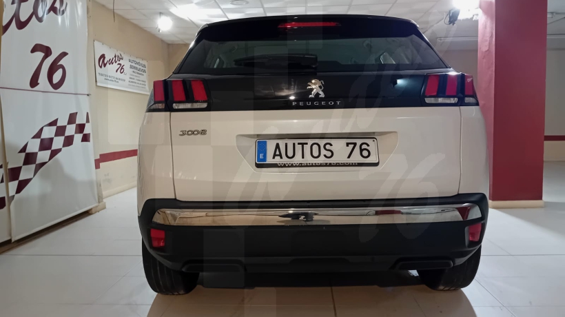 PEUGEOT 3008 1.5 HDI 130 CV