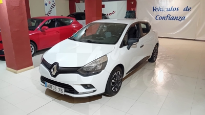 RENAULT CLIO 1.2 i 75 CV