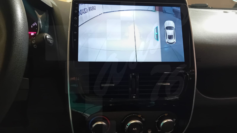 RENAULT CLIO 1.2 i 75 CV