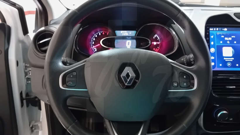 RENAULT CLIO 1.2 i 75 CV