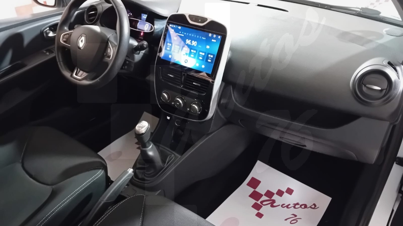 RENAULT CLIO 1.2 i 75 CV