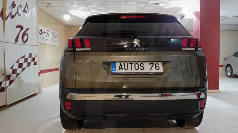 PEUGEOT 3008 1.5 HDI 130 CV