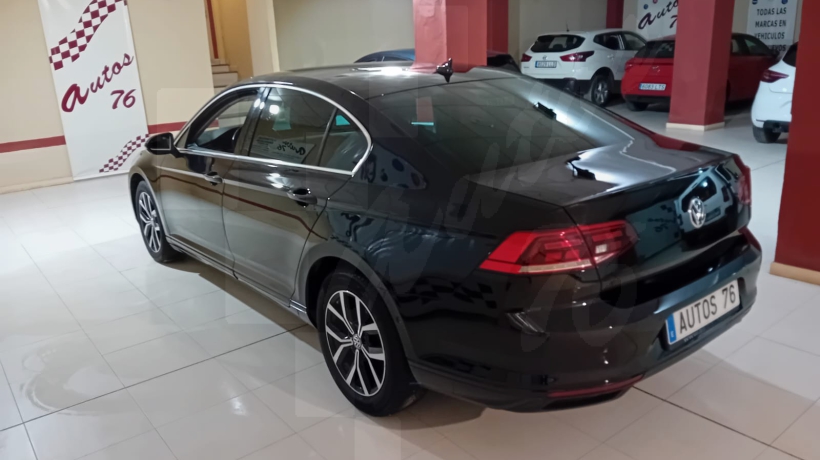 VOLKSWAGEN PASSAT 1.6 TDI 120 CV AUTOMÁTICO
