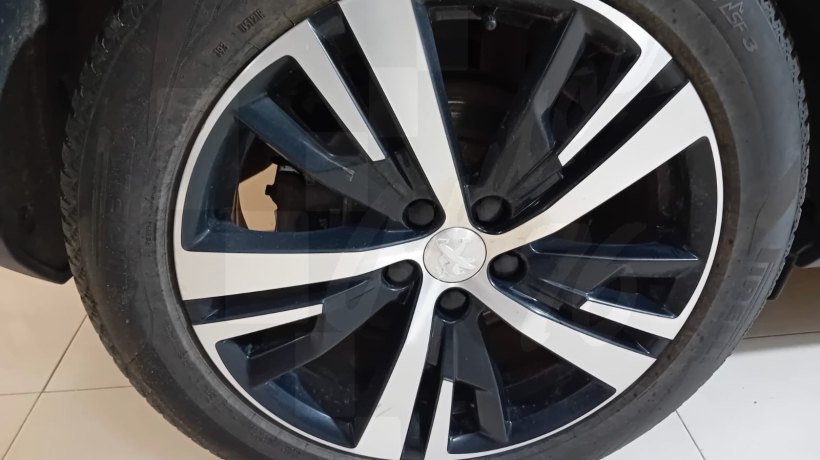 PEUGEOT 3008 1.5 HDI 130 CV AUTOMÁTICO GT