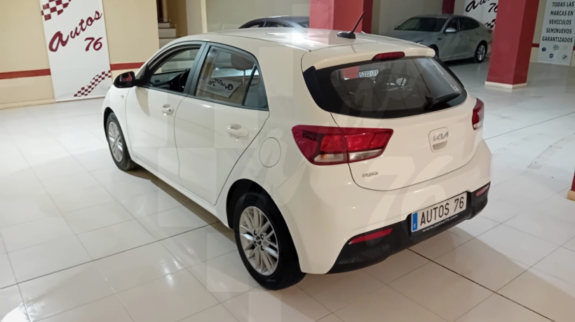 KIA RIO 1.2 i 84 CV