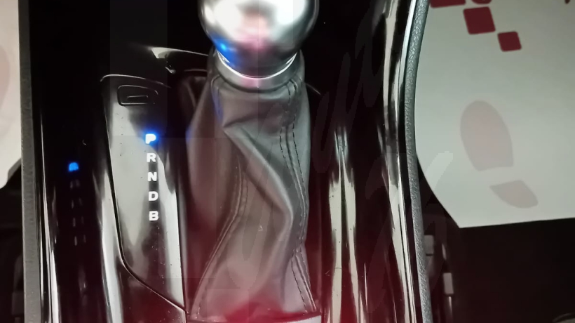 TOYOTA C-HR 2.0 HÍBRIDO 180 CV  AUTOMÁTICO