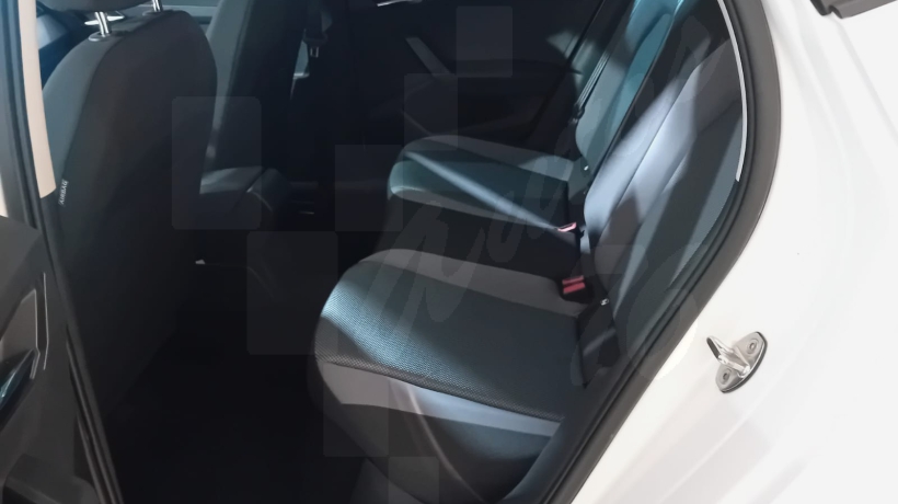 SEAT ARONA 1.6 TDI 95 CV