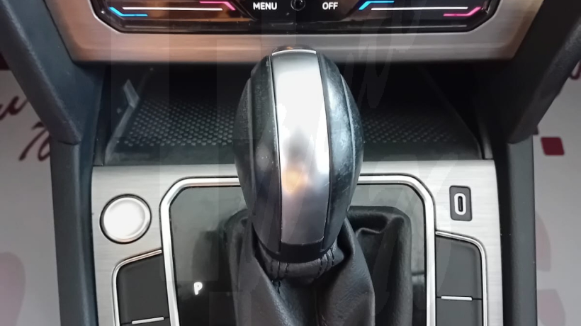 VOLKSWAGEN PASSAT 2.0 TDI 122 CV AUTOMÁTICO