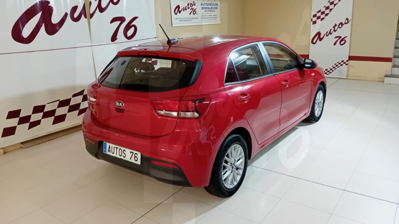 KIA RIO 1.2 i 84 CV