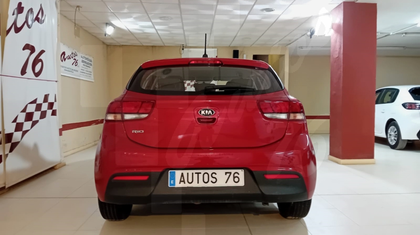 KIA RIO 1.2 i 84 CV