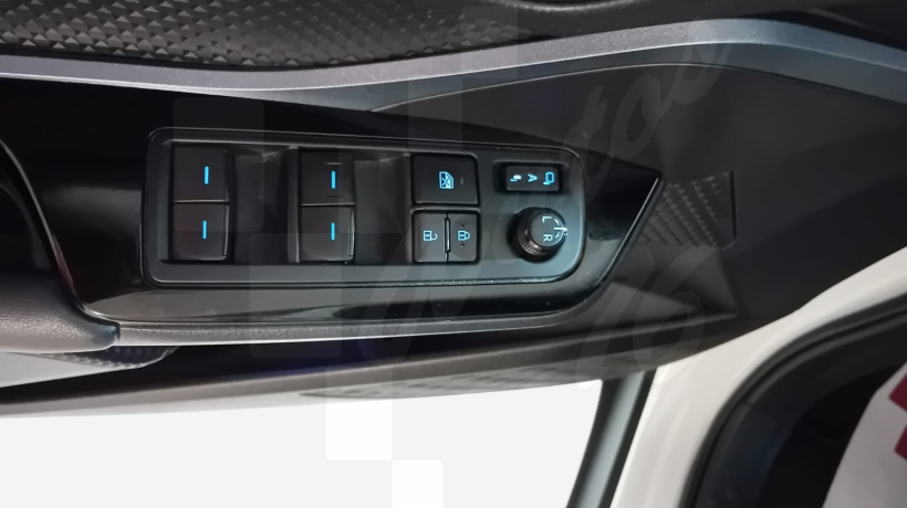 TOYOTA C-HR 2.0 180 H AUTOMÁTICO