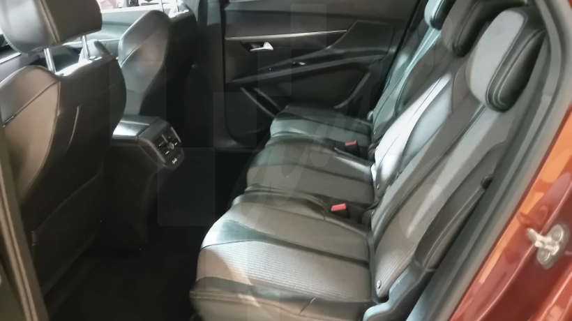 PEUGEOT 5008 1.5 HDI 130 CV 7 PLAZAS