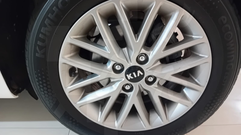 KIA RIO 1.2 i 84 CV
