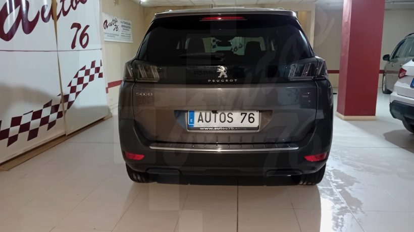 PEUGEOT 5008 1.5 HDI 130 CV 7 PLAZAS