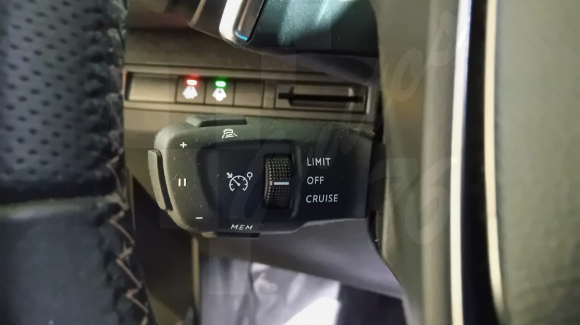PEUGEOT 3008  1.5 HDI 130 CV GT AUTOMÁTICO